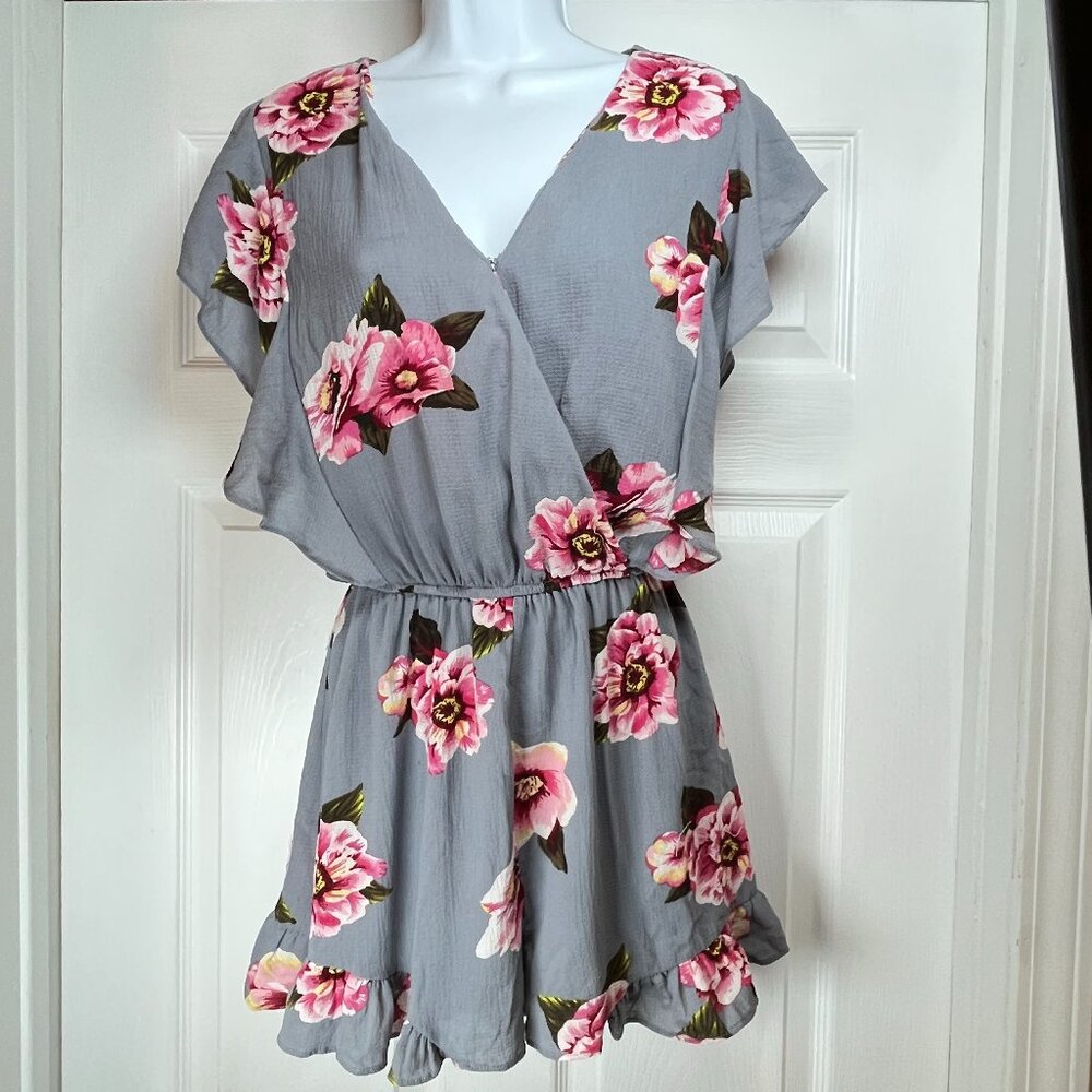 Umgee USA Women's Small Blue Floral Romper Ruffles V-Neck Elastic Waist